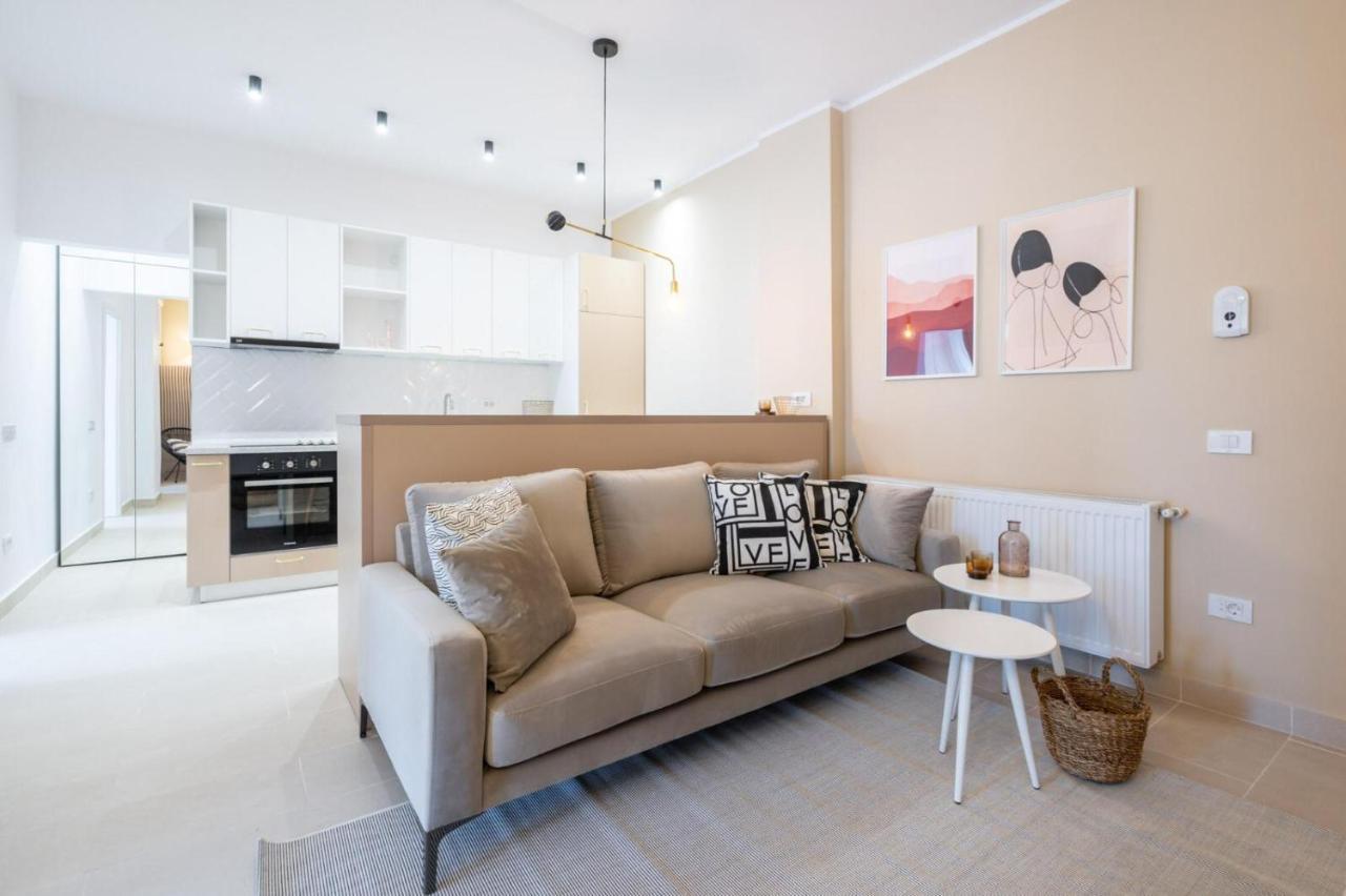 Fabulous Apartament With View In Calea Victoriei Bucharest Exterior photo