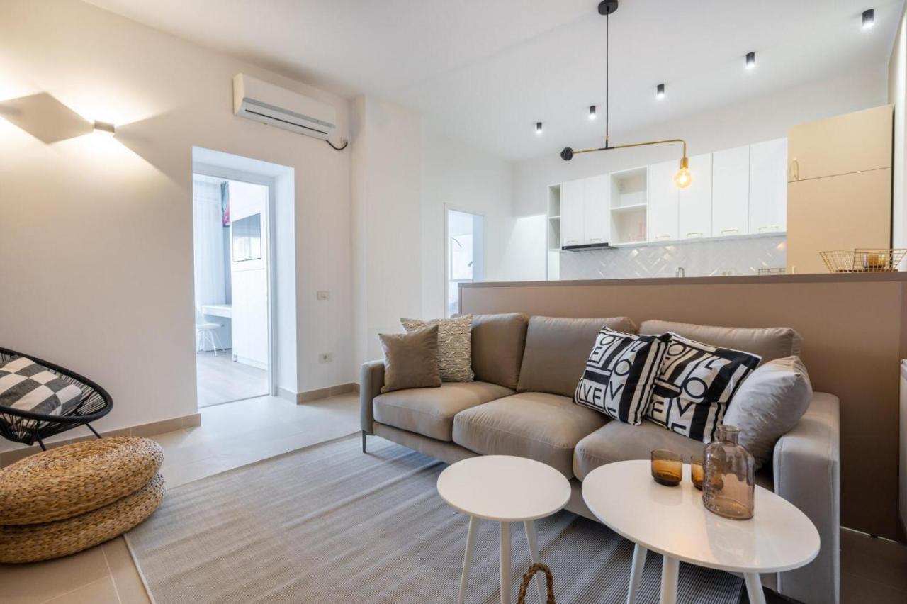 Fabulous Apartament With View In Calea Victoriei Bucharest Exterior photo